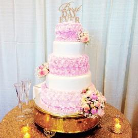 Terri's Catering at The Glen Willis House can do cakes for weddings, birthday parties, holidays and more. The custom tiered cakes need as much notice as you can give. Let us show you what we can do for you! 