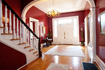 Take a look at the breathtaking interior of our Glen-Willis House. 