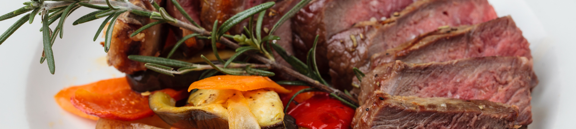 prime rib with roasted vegetables 